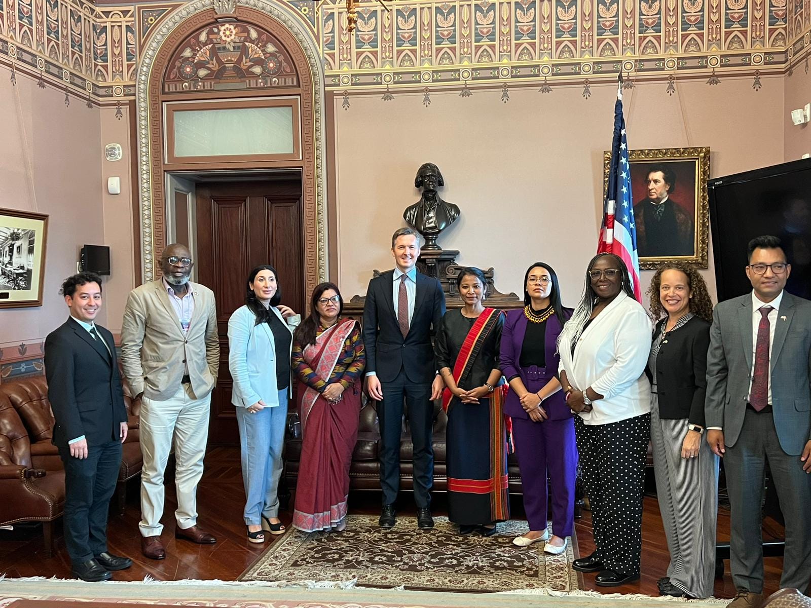 नेपालकी सरस्वती सहित ६ जनालाई जातीवाद विरुद्धको विश्व च्याम्पीयन अवार्ड